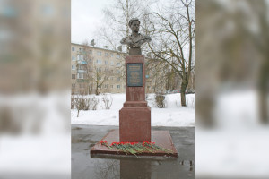 В Коврове возобновили работы в сквере на улице Зои Космодемьянской
