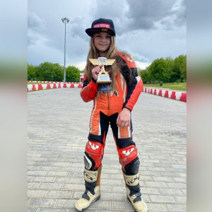 Семилетняя гонщица из Владимира победила на соревнованиях в Москве