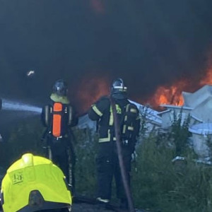 Прокуратура начала проверку из-за мощного пожара на производстве в Коврове