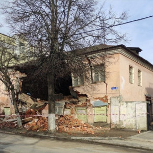 В центре Владимира обрушился дом