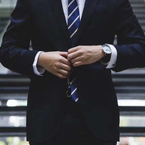 Кому из владимирских чиновников запретили хранить деньги в иностранных банках?