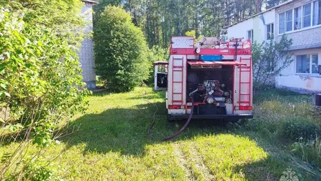 В Покрове из горящего дома эвакуировали человека