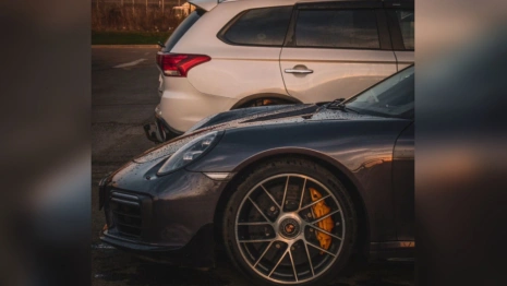 Во Владимирской области самую дорогую машину выставили на продажу за 15 млн рублей