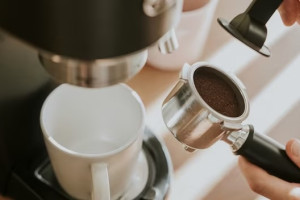 Замдиректора завода извести в Коврове купила на деньги предприятия кофемашину