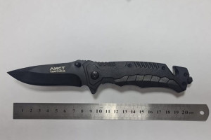 Житель Боголюбово вонзил нож в грудь 17-летнего мальчика во время игры на льду