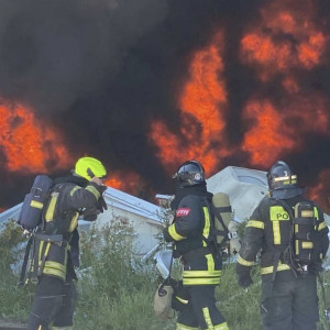 В Коврове мощный пожар охватил производство акриловых ванн