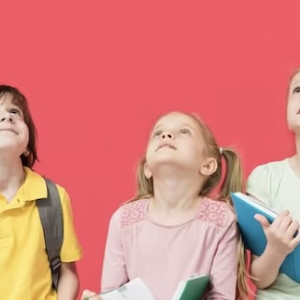 Владимирцам рассказали, где можно оформить пособия на детей