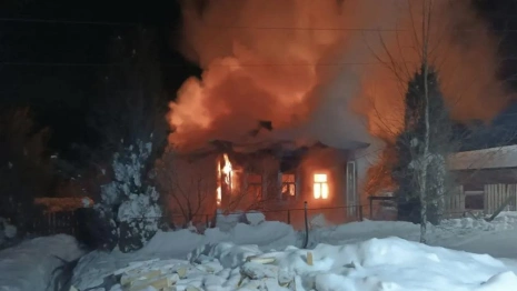 В Судогодском районе соседи спасли 86-летнюю бабушку из горящего дома