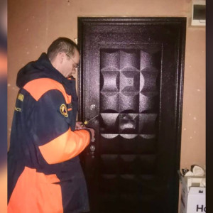 Во Владимире 2-летний ребенок оказался взаперти в общежитии