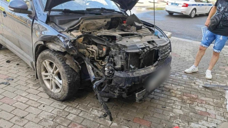 Момент ДТП с такси в центре Владимира попал на видео