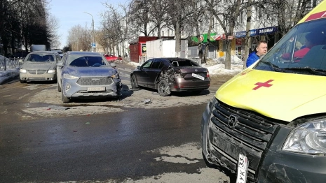 Во Владимире произошло массовое ДТП со скорой помощью