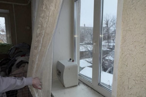 Выпавших из окна 3 этажа в Муроме малышей увезли в больницу