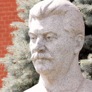 Во Владимирской области депутаты поссорились из-за памятника Сталину