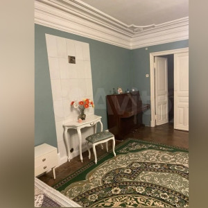 От печи с изразцами до круглой кровати. Топ-5 романтичных квартир Владимира