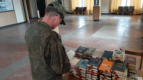 Во Владимирской области дети подарили книги раненым бойцам СВО