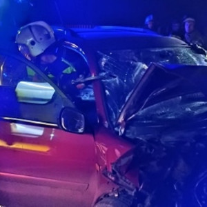 Во Владимирской области спасатели деблокировали пострадавшего в ДТП водителя