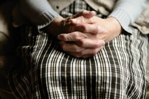 Во Владимире мошенник обманул троих пенсионеров на полмиллиона рублей