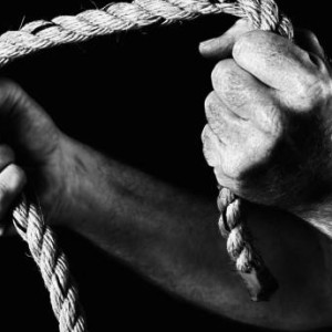 Житель Владимира получил 11 лет колонии за удушение друга