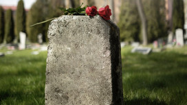 Житель Александрова обманул 7 человек с установкой памятников на могилах