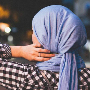 Адвокат: во Владимире студентку-мусульманку отчислили из колледжа за ношение платка