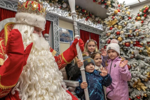 Владимирцы в первые минуты продажи раскупили билеты на поезд Деда Мороза в Коврове