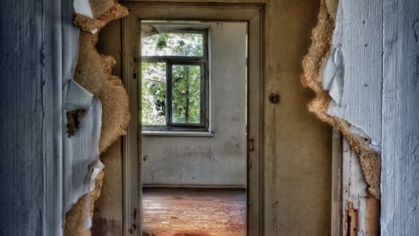 Во Владимирской области затянули с расселением разваливающегося дома