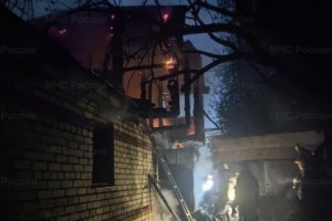 Во Владимире пожар охватил частный жилой дом