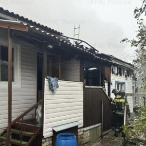 В Петушках пожар уничтожил частный жилой дом