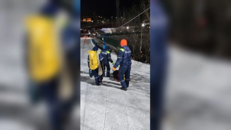 Во Владимире спасатели спустили сноубордиста с горнолыжной трассы