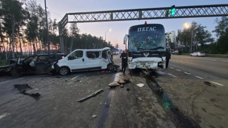 Полиция показала кадры с места смертельного ДТП с автобусом во Владимирской области