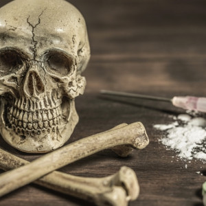 В одной из квартир Покрова нашли 2 трупа молодых людей