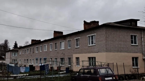 В Кольчугинском районе 4 жилых дома оставили без обещанного капремонта крыш