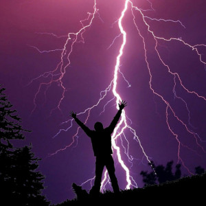 Перекрытые трассы и тысячи человек без света. Как Владимирская область пережила ураган