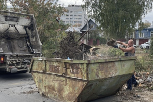 Во Владимире начали вывозить мусор из частного сектора