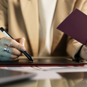 Во Владимире мужчине отказали в назначении пенсии из-за ошибки в трудовой книжке