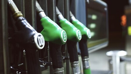 Эксперты посчитали, сколько литров бензина можно купить на зарплату во Владимирской области