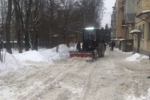 Владимирских водителей попросили убрать машины с 12 улиц на ночь