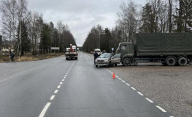 В Киржачском районе пассажирка «Лады» погибла в ДТП с двумя большегрузами