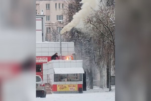 Во Владимире загорелся ларек с шаурмой на «Факеле»