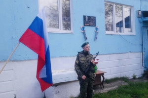 Во Владимирской области открыли доску памяти автору фразы «Родину люблю, стреляю хорошо»