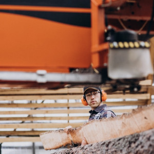 Бизнесмена из Владимира осудили за найм на работу 9 нелегальных мигрантов