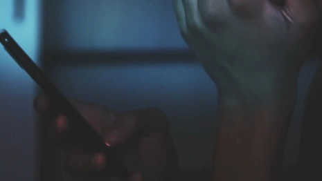 В Сети завирусилась новость о звонках украинских диверсантов детям