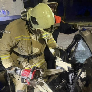 В Коврове 2 человека погибли после столкновения легковушки с грузовиком