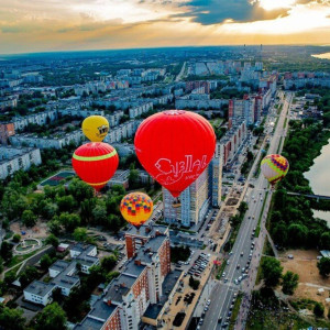 Воздушный шар Суздаля поднялся в небо над Нижним Новгородом