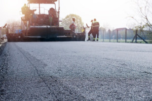 Во Владимире отремонтируют тротуар у Белого дома