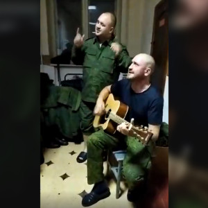 Владимирские мобилизованные зачитали под гитару душевный рэп