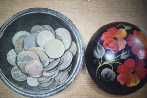 В Суздале пятеро кладоискателей украли сокровища и повредили культурный слой