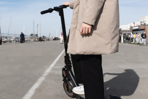 Во Владимире запретят бросать арендованные самокаты где угодно