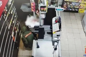 Во Владимирской области магазинного вора задержали при упаковке продуктов