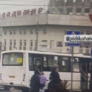 Во Владимире автобус с пассажирами влетел в опору ЛЭП